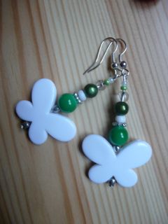 Boucles d'oreilles papillon blanc