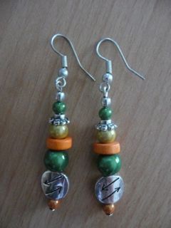 Boucles d'oreilles vertes et orange