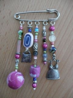Broche tons fushias