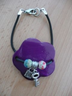 Bracelet grande fleur violette