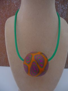 Collier pate fimo orange