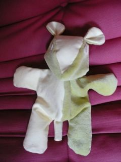 Ours en tissu vert et jaune