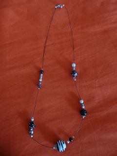 Collier noir